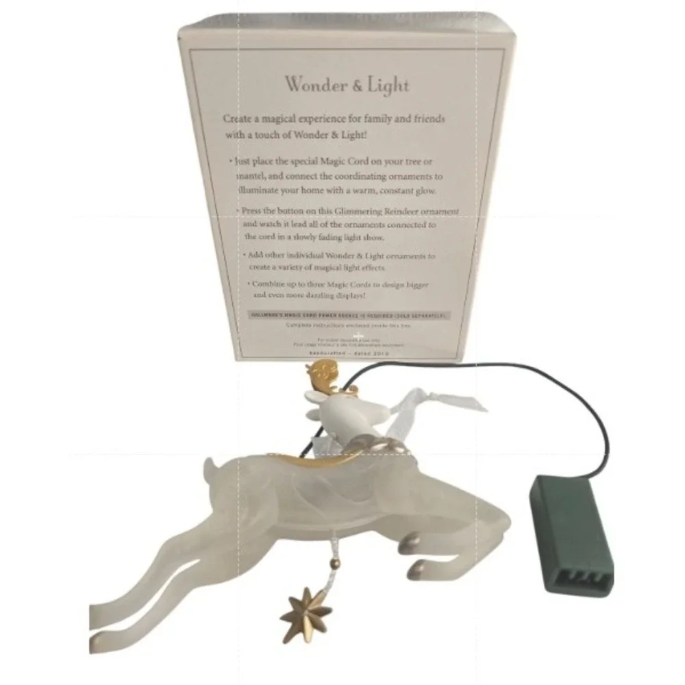 Hallmark Wonder & Light‎ Glimmering Reindeer Ornament New in Box 2010